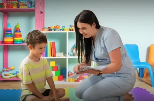 Familias requieren empleadas del hogar y niñeras para labores de cuidado y apoyo en casa